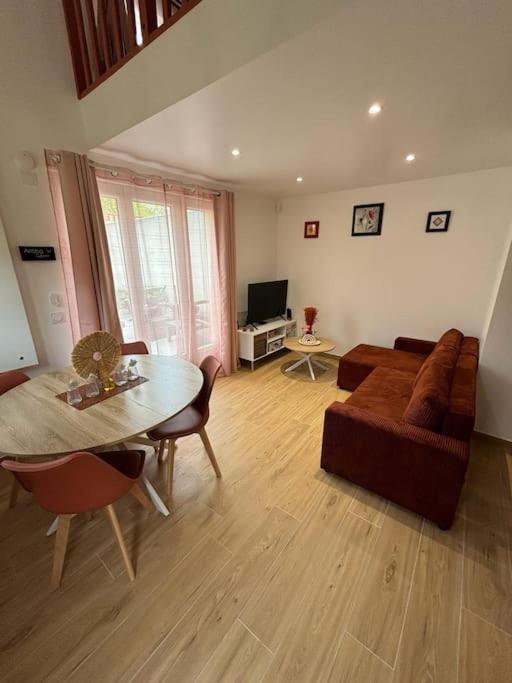 Charmante Maison Bord De Marne Maisons-Alfort Eksteriør bilde